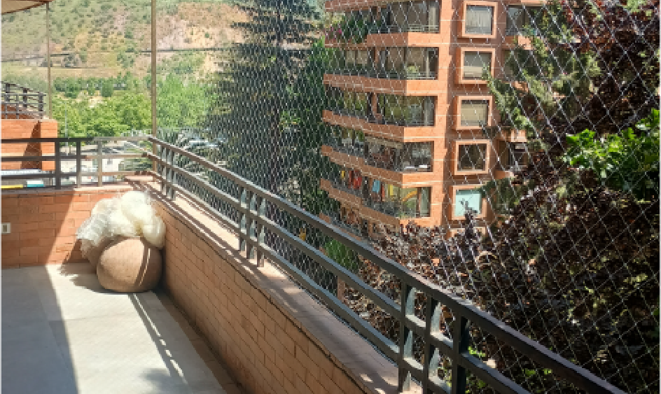Instalación profesional de mallas de seguridad para terrazas